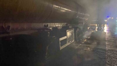 Osmaniye’de TAG Otoyolu üzerinde seyir halindeki tanker çıkan yangında alevlere