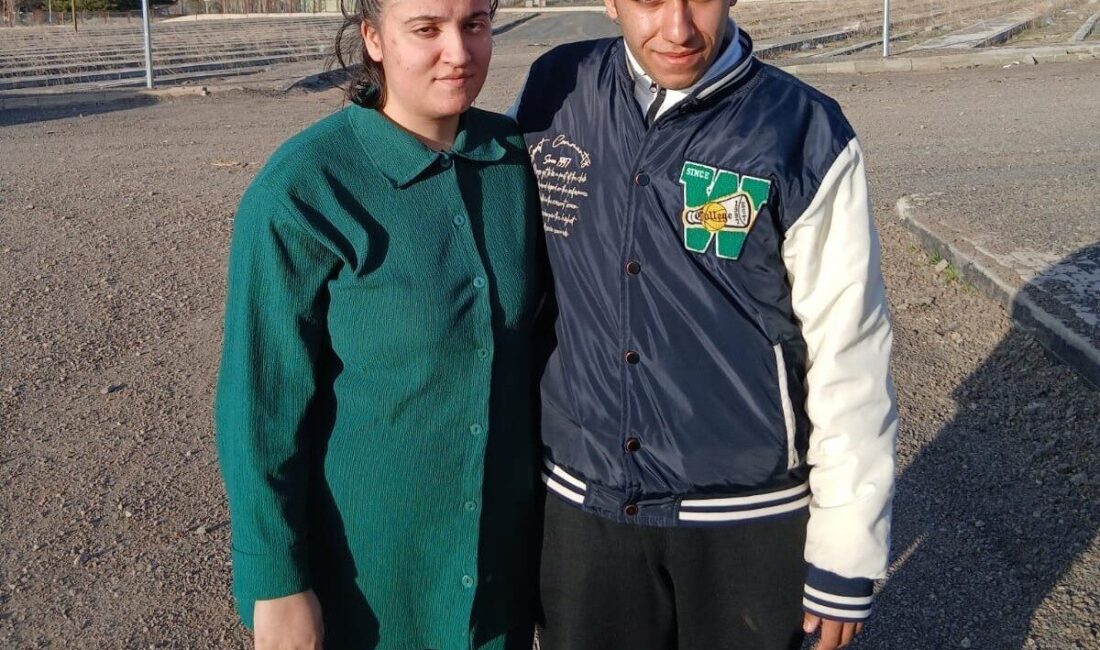 Erzurum’da yaşayan 48 yaşındaki Dilek Eraçıkar, doğuştan otizmli iki çocuğunu
