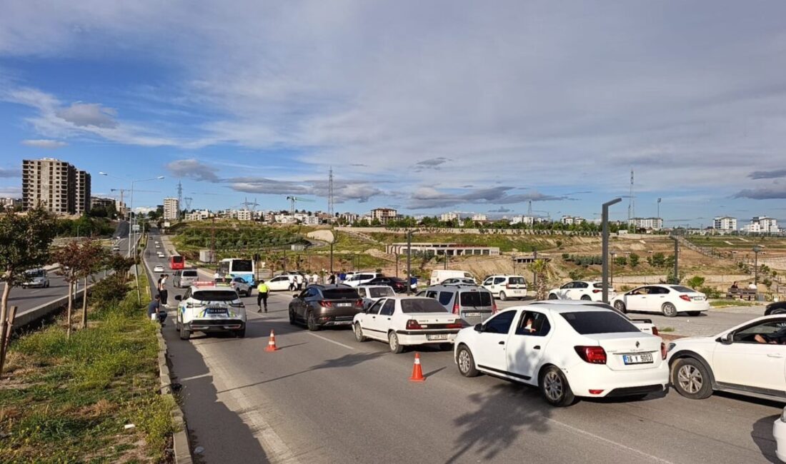 Adıyaman’da minibüs ile otomobilin çarpıştığı kazada 1 kişi yaralandı. Edinilen