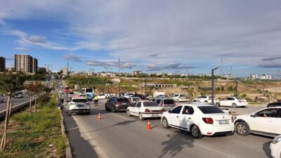 Adıyaman’da minibüs ile otomobilin çarpıştığı kazada 1 kişi yaralandı. Edinilen