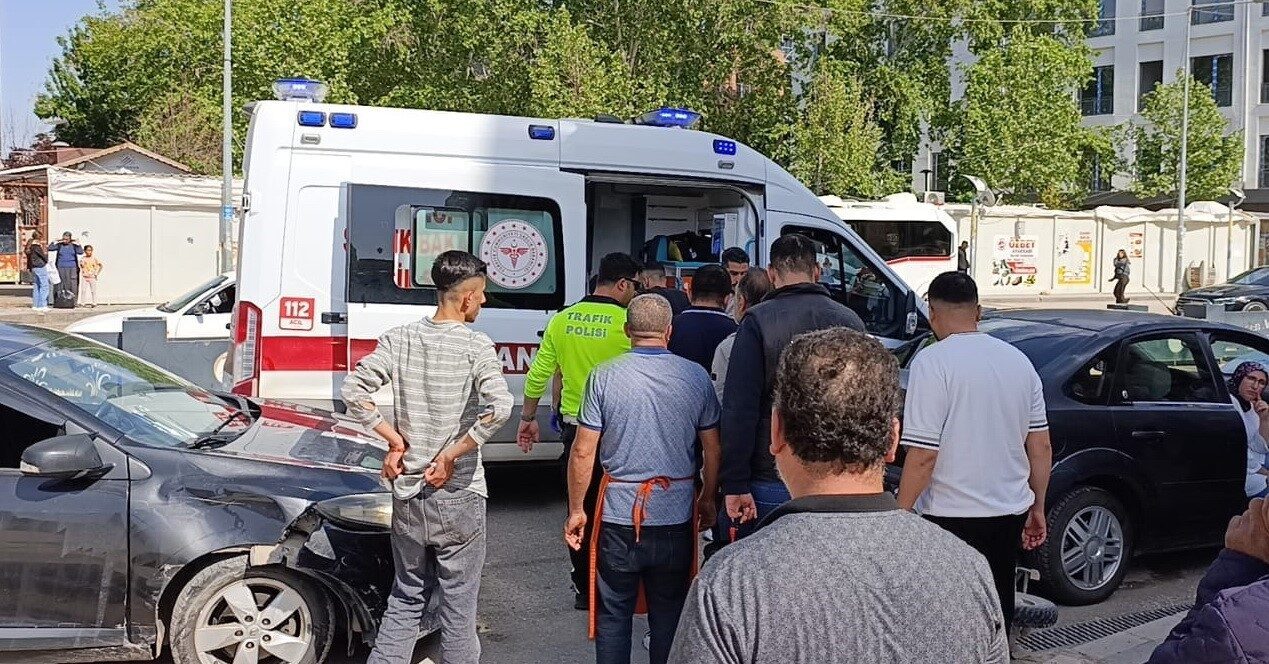 Adıyaman’da motosiklet ile otomobilin çarpışması sonucu meydana gelen kazada 1