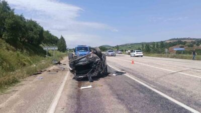 Adıyaman’ın Gölbaşı ilçesinde kontrolden çıkan otomobilin takla atması sonucu 2