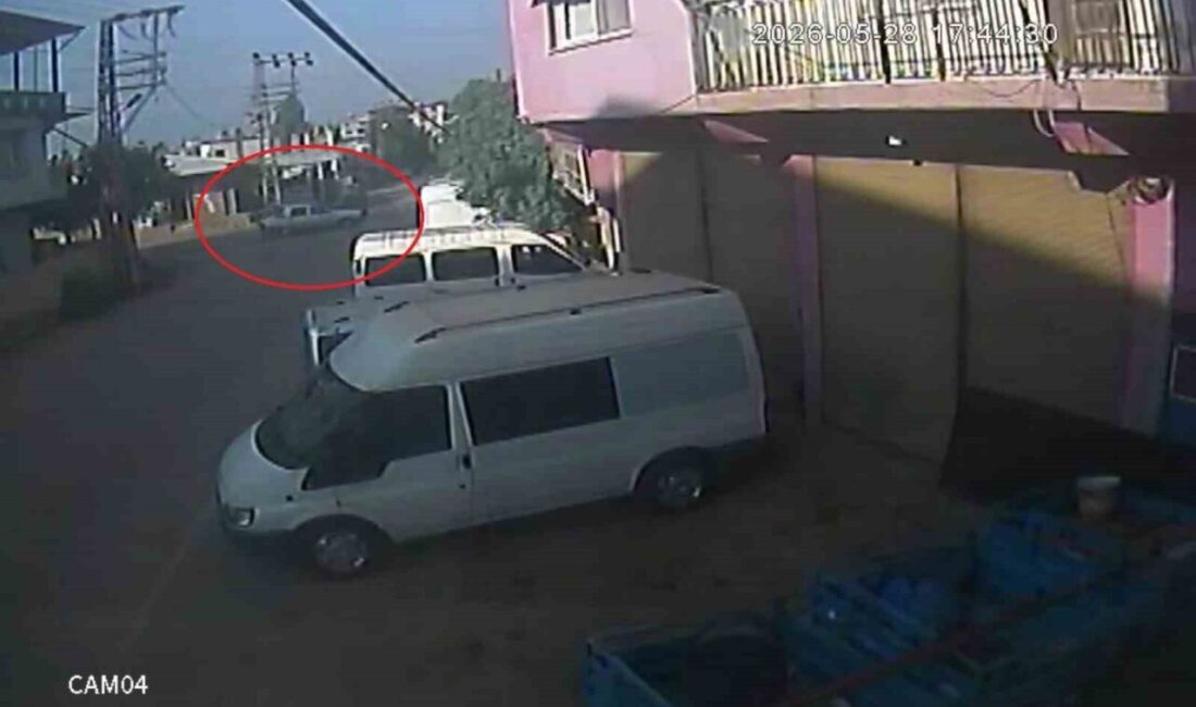 Hatay’ın Hassa ilçesinde iki otomobilin çarpıştığı kazada 2 kişi yaralanırken