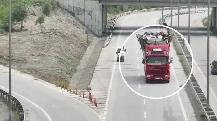 Hatay’da otoyol jandarması tarafından gerçekleştirilen denetimlerde kuralları hiçe sayarak geri