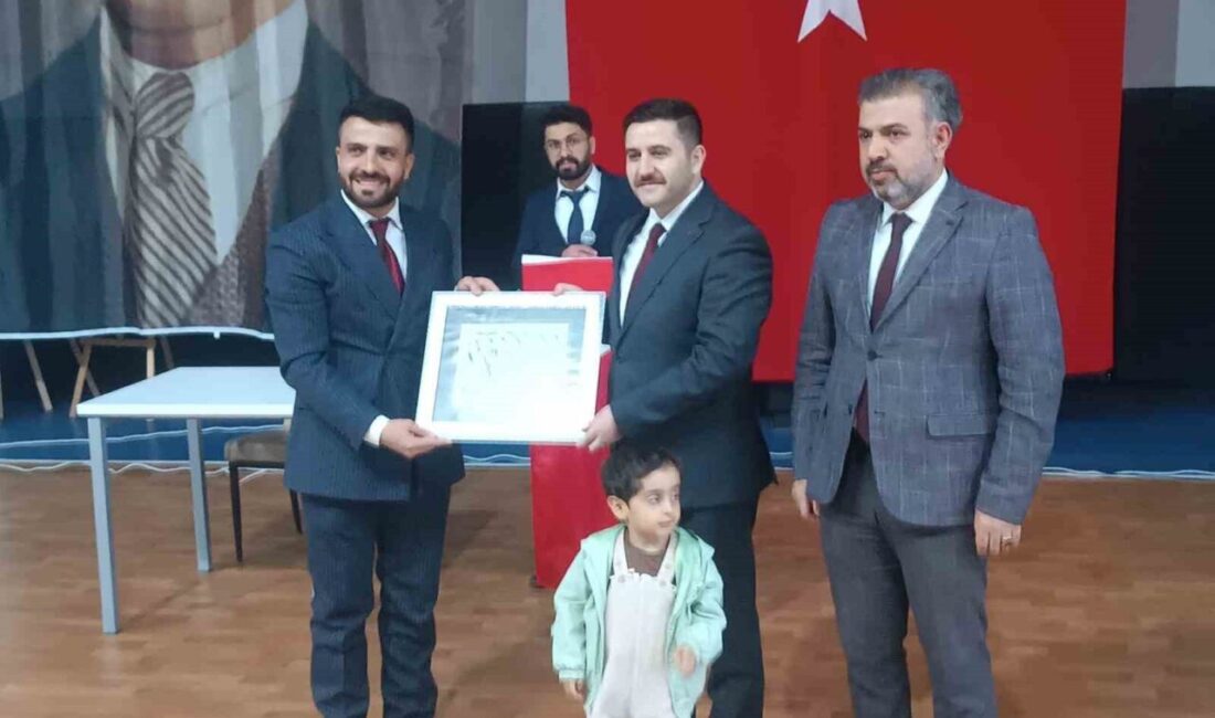 Van’ın Özalp ilçesinde düzenlenen “Ramazanla Öğreniyorum” projesi kapsamında ilmihal, siyer