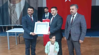 Van’ın Özalp ilçesinde düzenlenen “Ramazanla Öğreniyorum” projesi kapsamında ilmihal, siyer