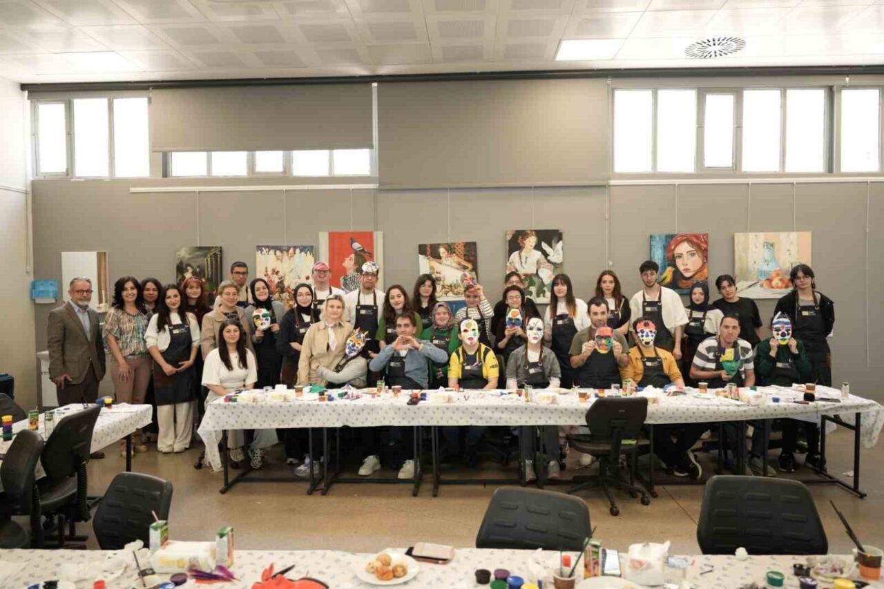 Gonca Engelsiz Yaşam Merkezi’nde eğitim gören 15 özel birey, Engelliler