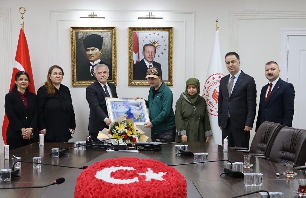 10-16 Mayıs Engelliler Haftası kapsamında Zonguldak’ta özel bireyler, STK temsilcileri