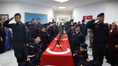 Nevşehir’de özel ihtiyaçlı gençler için temsili askerlik yemin töreni düzenlendi.