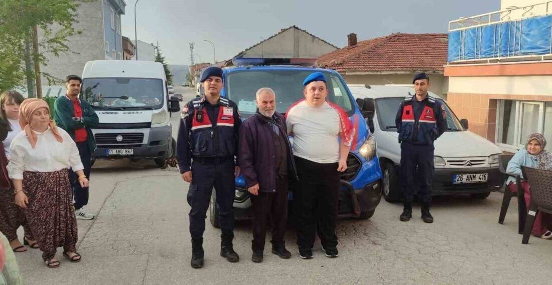 Bilecik’in Bozüyük ilçesinde yaşayan özel ihtiyaçlı Selimcan T.’nin asker olma