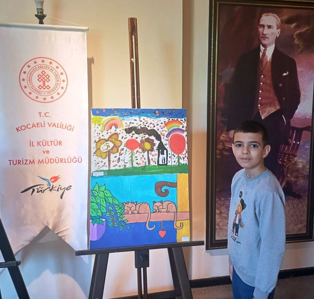 “Renkler Engel Tanımaz” adlı resim sergisinde, Körfez Belediyesinin özel sporcusu