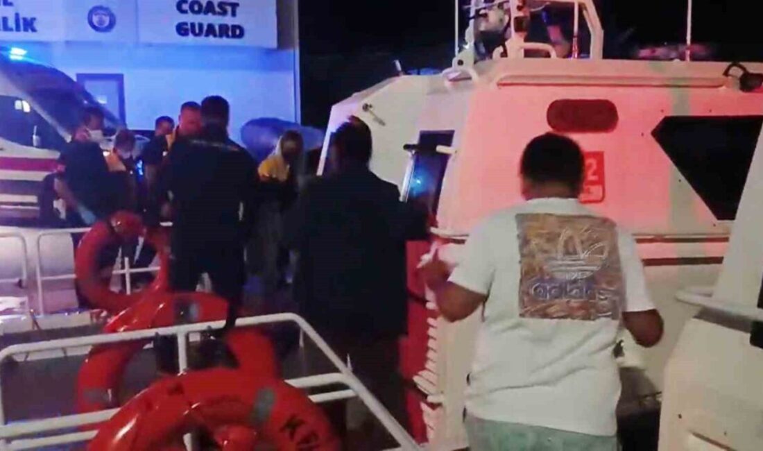 Muğla’nın Marmaris ilçesi açıklarında seyreden özel teknede rahatsızlanan ikisi çocuk