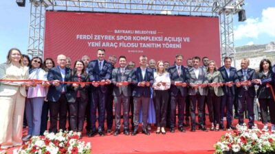 Cumhuriyet Halk Partisi (CHP) Genel Başkanı Özgür Özel, İzmir’de Bayraklı