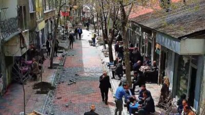 Patnos Belediyesi tarafından Buhara Sokak’ta yürütülen kilitli parke taşı, kaldırım