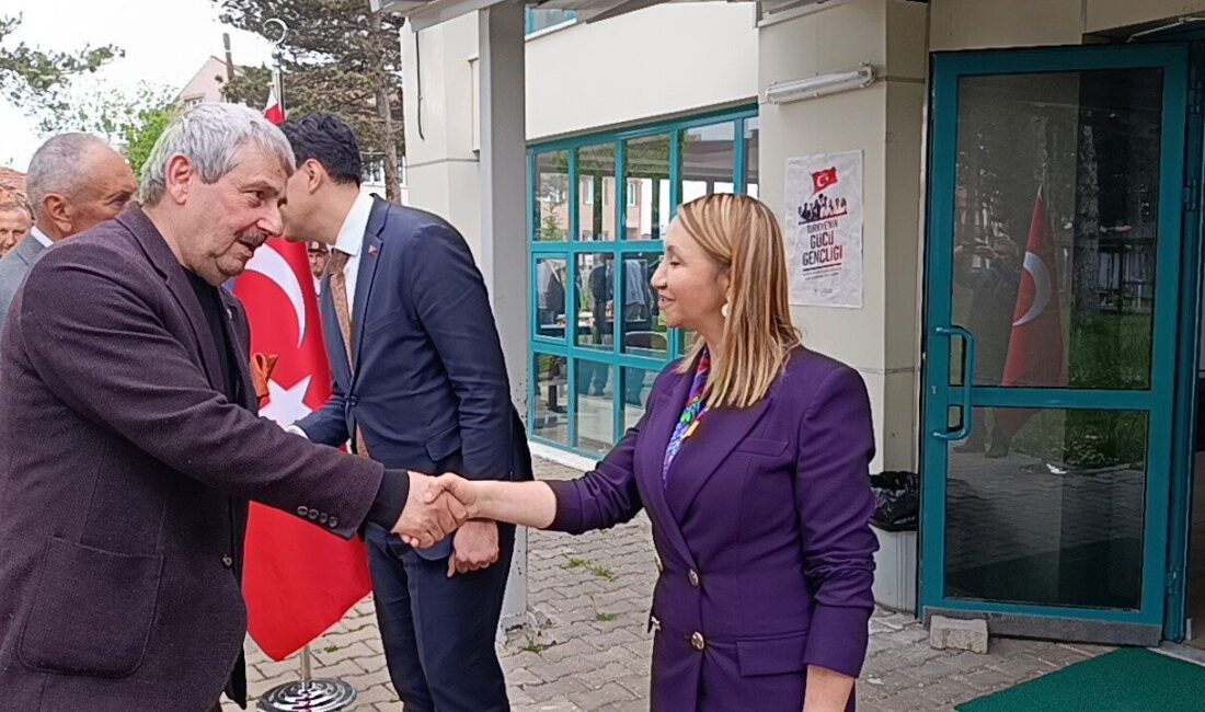 Bilecik’in Pazaryeri ilçesinde Kurban Bayramı dolayısıyla düzenlenen protokol bayramlaşma programı