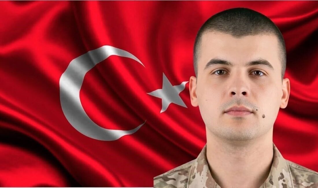 İzmir’de vatani görevini yaptığı sırada hayatını kaybeden 20 yaşındaki Piyade