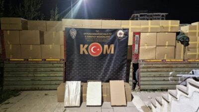 Afyonkarahisar’da polis tarafından durdurulan bir tırda piyasa değeri yaklaşık 20