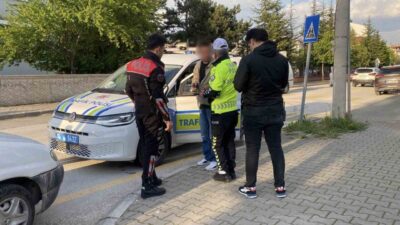 Bolu’da durdurulan araçta ehliyetsiz alkollü sürücüye 110 bin lira idari
