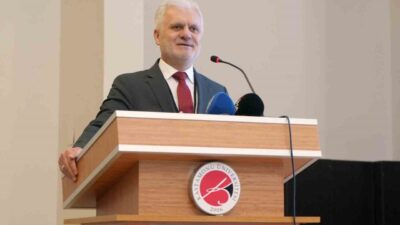 Kastamonu Üniversitesi’nde düzenlenen 5. Uluslararası Orman Entomolojisi ve Patolojisi Sempozyumunda