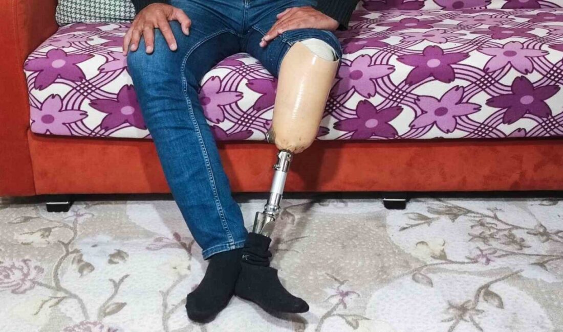Adana’da bir hastanede temizlik görevlisi olarak çalışan ve yıllar önce