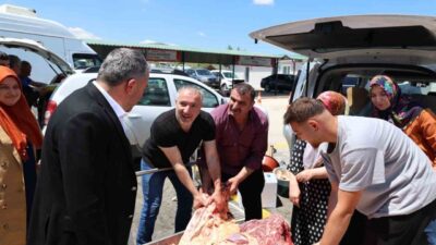 Kurban Bayramı süresince Gümüşoluk Kurban Pazarı’nda yoğun mesai harcayan Pursaklar