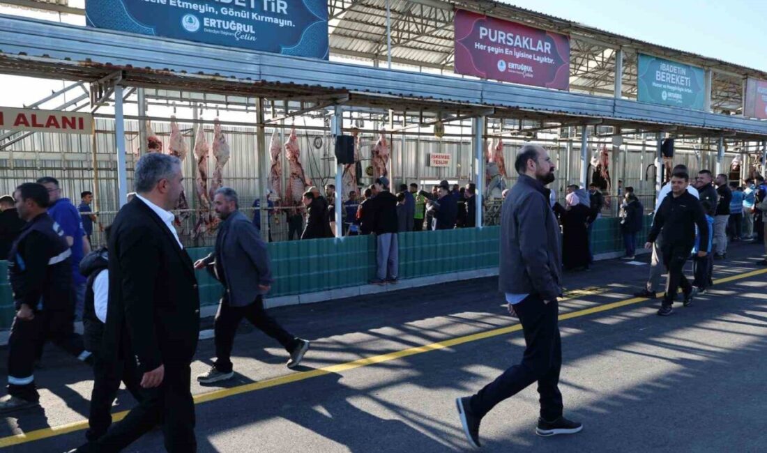Kurban Bayramı süresince Gümüşoluk Kurban Pazarı’nda yoğun mesai harcayan Pursaklar