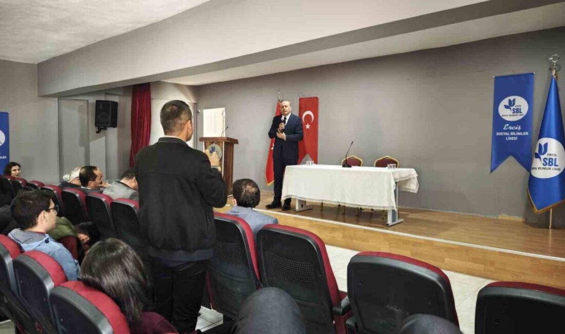 Bitlis Eren Üniversitesi Rektörü Prof. Dr. Necmettin Elmastaş, Van’ın Erciş
