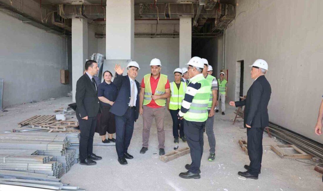Aydın Adnan Menderes Üniversitesi (ADÜ) Rektörü Prof. Dr. Bülent Kent,