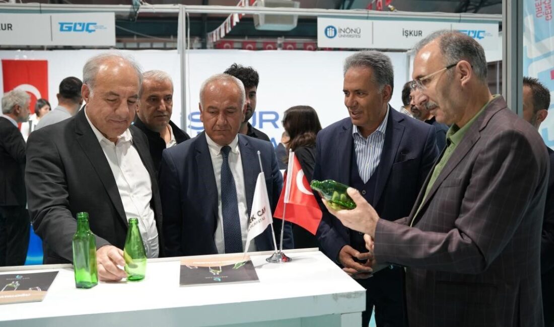 Paydaş Üniversitelerin Rektörleri İpekyolu Kariyer Fuarı’nı Ziyaret Etti İnönü Üniversitesi