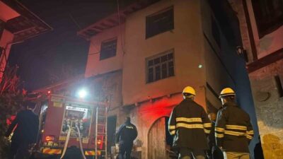 Karabük’ün Safranbolu ilçesinde iki katlı müstakil bir evde çıkan yangına