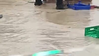 Samsun’un Havza ilçesinde etkili olan sağanak yağış sırasında görev yapan