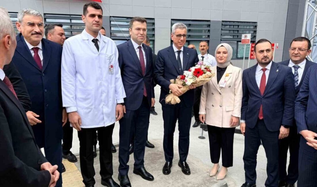 Niğde’de Ağız ve Diş Sağlığı Hastanesi’nin açılışını yapan Sağlık Bakanı