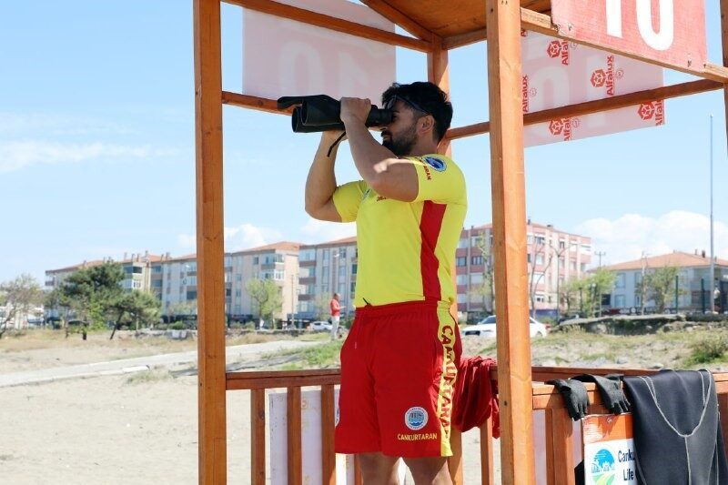 Sakarya’nın Karadeniz’e kıyısı olan Karasu ve Kocaali ilçelerinde vatandaşların huzur