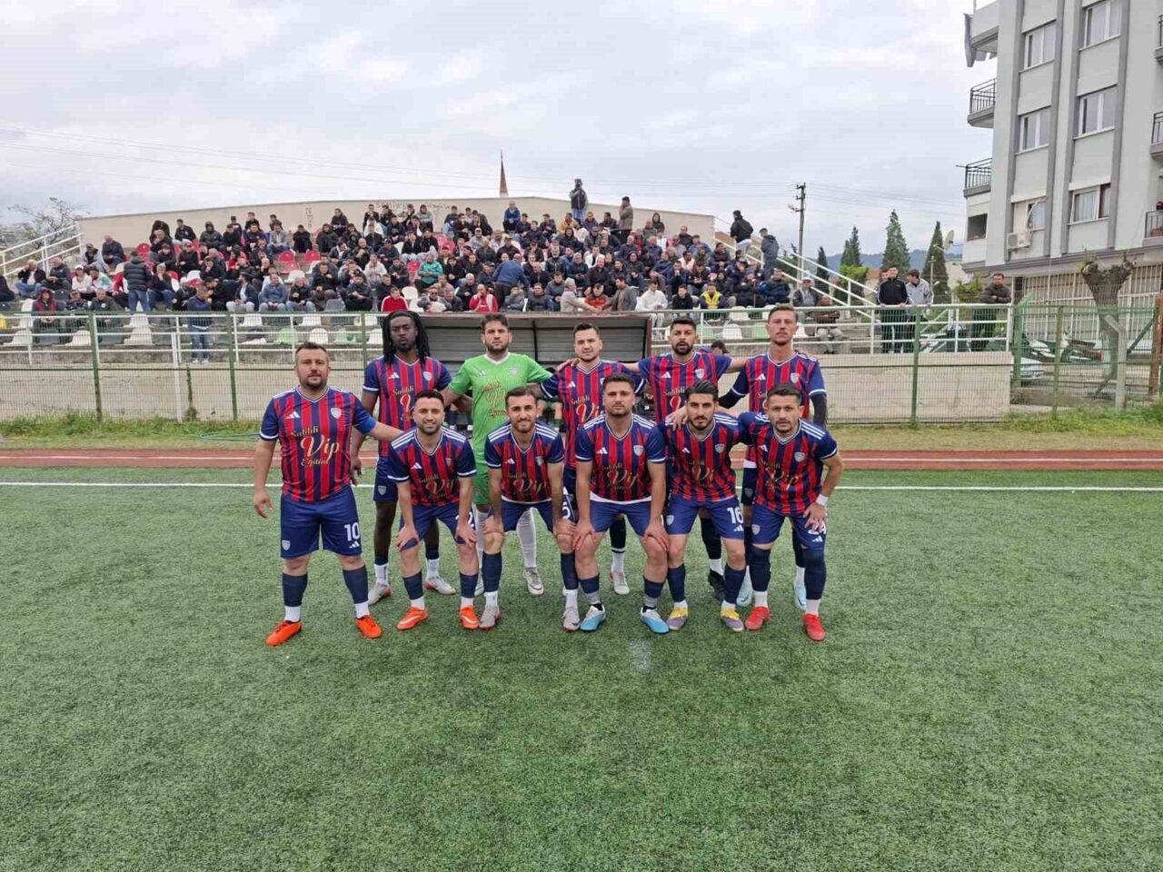 Manisa’nın Salihli ilçesinin köklü kulüplerinden Kocaçeşmespor, ligin bitimine 1 hafta
