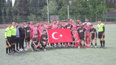 Manisa 2. Amatör Salihli A Grubu’nda mücadele eden Salihli Ülküspor,