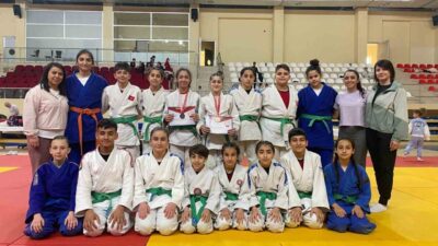 Manisa’nın Salihli ilçesinin küçük judocuları, Bilecik’te gerçekleştirilen Judo Küçükler Türkiye