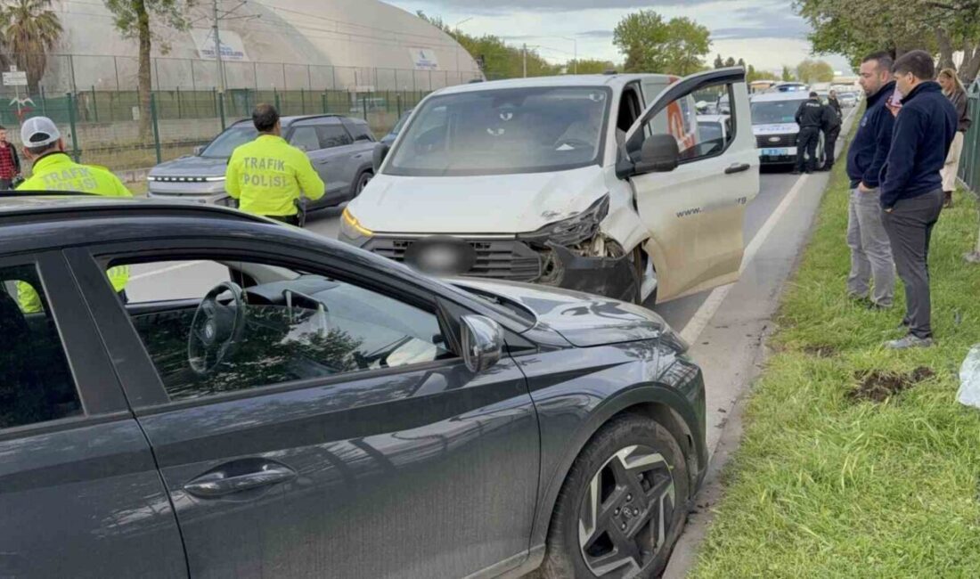 Samsun’un Canik ilçesinde 4 aracın karıştığı zincirleme trafik kazasında 2