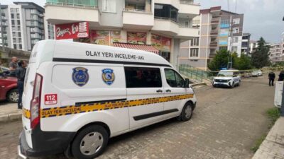 Samsun’un Atakum ilçesinde 4’üncü kattan düşen kadın ağır yaralandı. Olay,