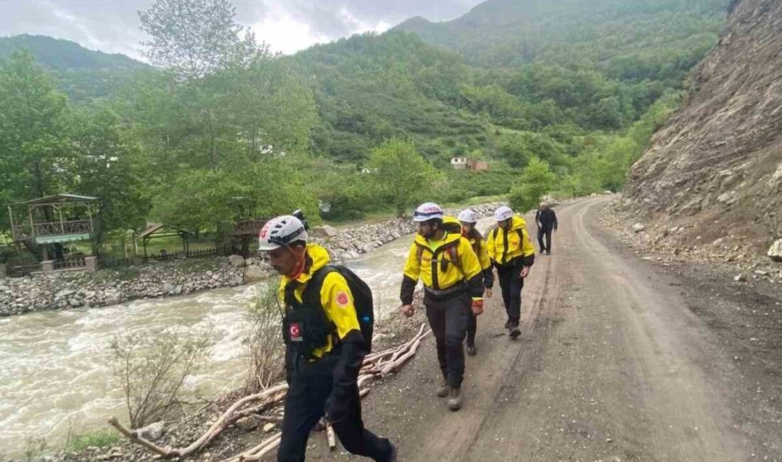 Samsun’un Canik ilçesinde yalnız yaşayan 85 yaşındaki kadından haber alınamaması