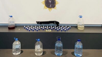 Samsun’un Atakum ve İlkadım ilçelerinde düzenlenen narkotik operasyonunda likit uyuşturucu