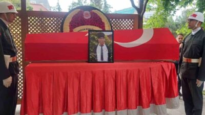 SAMSUN (İHA) – Samsunlu Kıbrıs Gazisi İsmet Tancan (72), Çarşamba’da