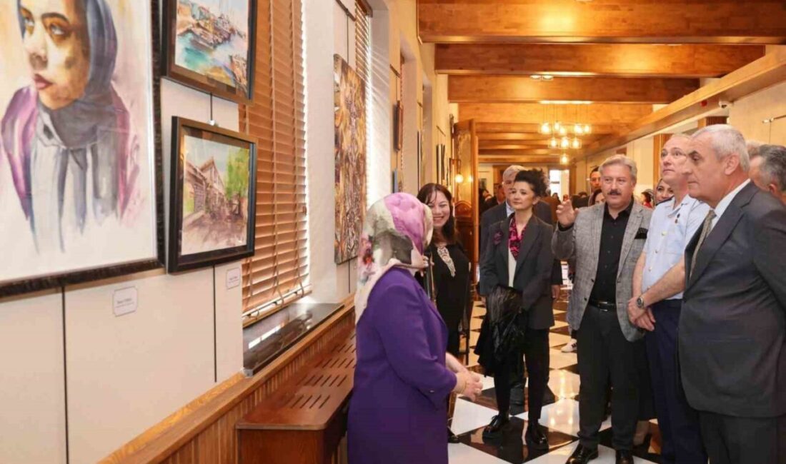 Melikgazi Belediyesi’nin Sanat Melikgazi’de düzenlediği, Kayseri Güzel Sanatlar Lisesi resim