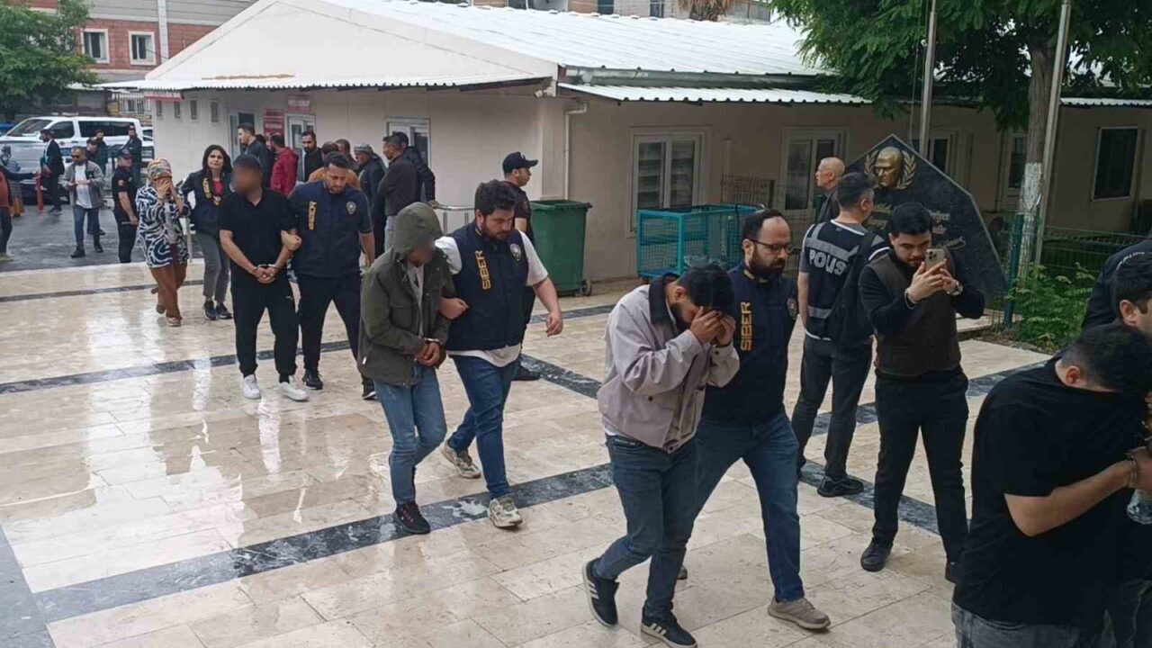 Şanlıurfa merkezli 7 ilde düzenlenen yasadışı bahis operasyonunda gözaltına alınan