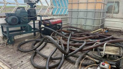 Şanlıurfa’nın Viranşehir ilçesinde düzenlenen operasyonda 635 litre kaçak akaryakıt ele
