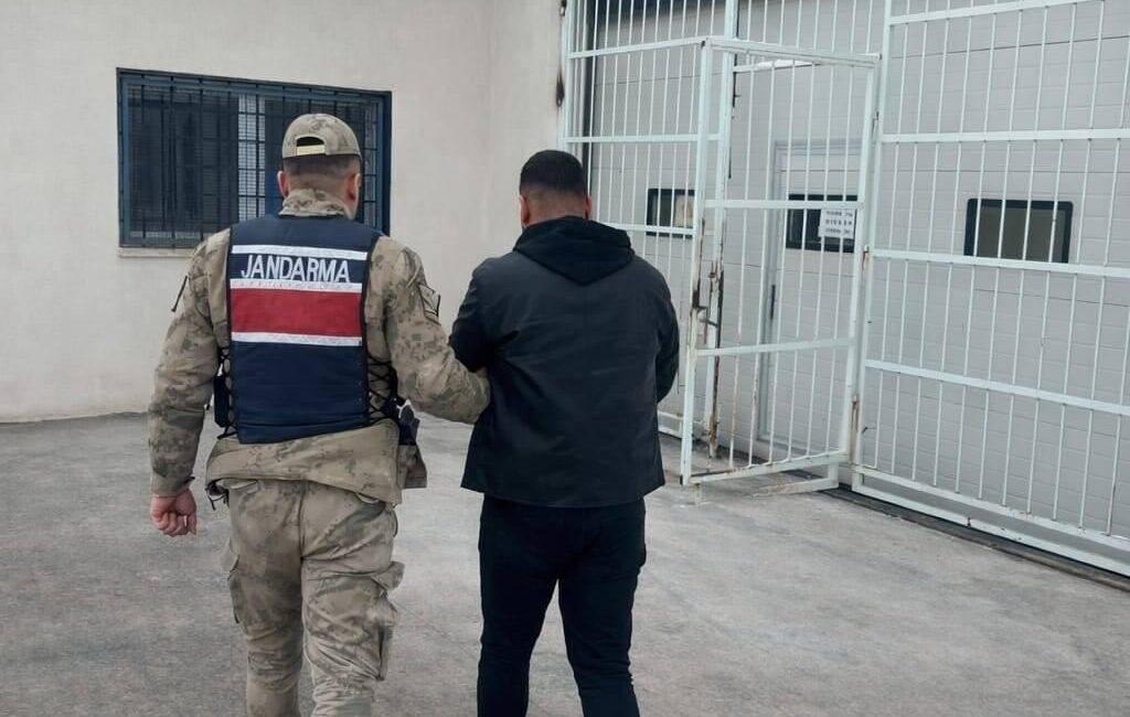 Şanlıurfa’da hırsızlık suçundan 6 yıl 3 ay hapis cezası bulunan