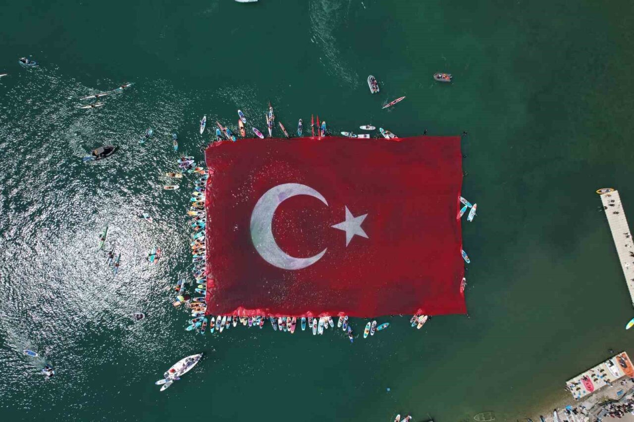 Doğa harikası Sapanca Gölü’nde, 19 Mayıs Atatürk’ü Anma, Gençlik ve