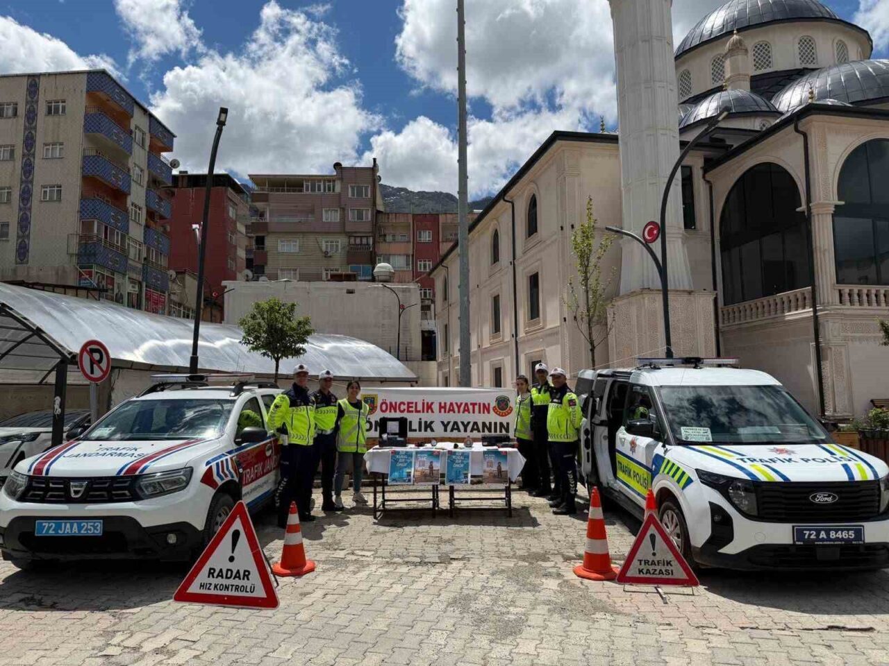Batman’da Sason Kaymakamlığı koordinesinde Trafik Haftası etkinlikleri düzenlendi. İlçe Jandarma