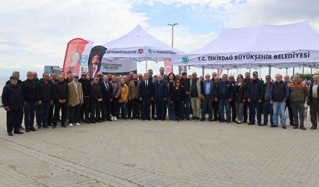 Tekirdağ’ın Şarköy ilçesinde Sebzeciliği Geliştirme Projesi kapsamında üreticilere yazlık sebze