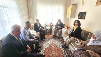 Samsun Valisi Orhan Tavlı ve eşi Ayşe Tavlı, Anneler Günü