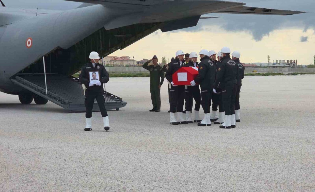 Tekirdağ’ın Çorlu ilçesinde silahlı kavga ihbarına müdahale eden polis ekiplerine